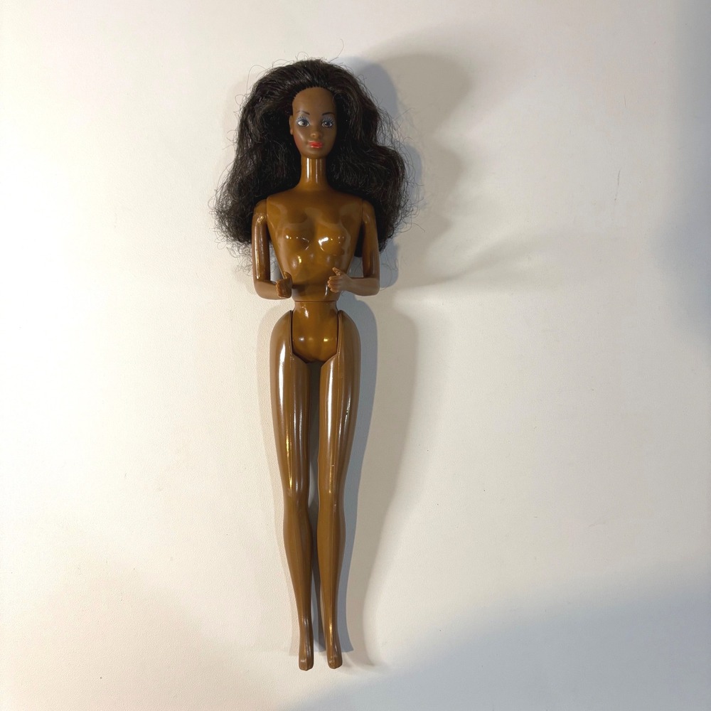 Vintage Mattel Magic Moves Barbie African American Christie Doll 1980s 2127